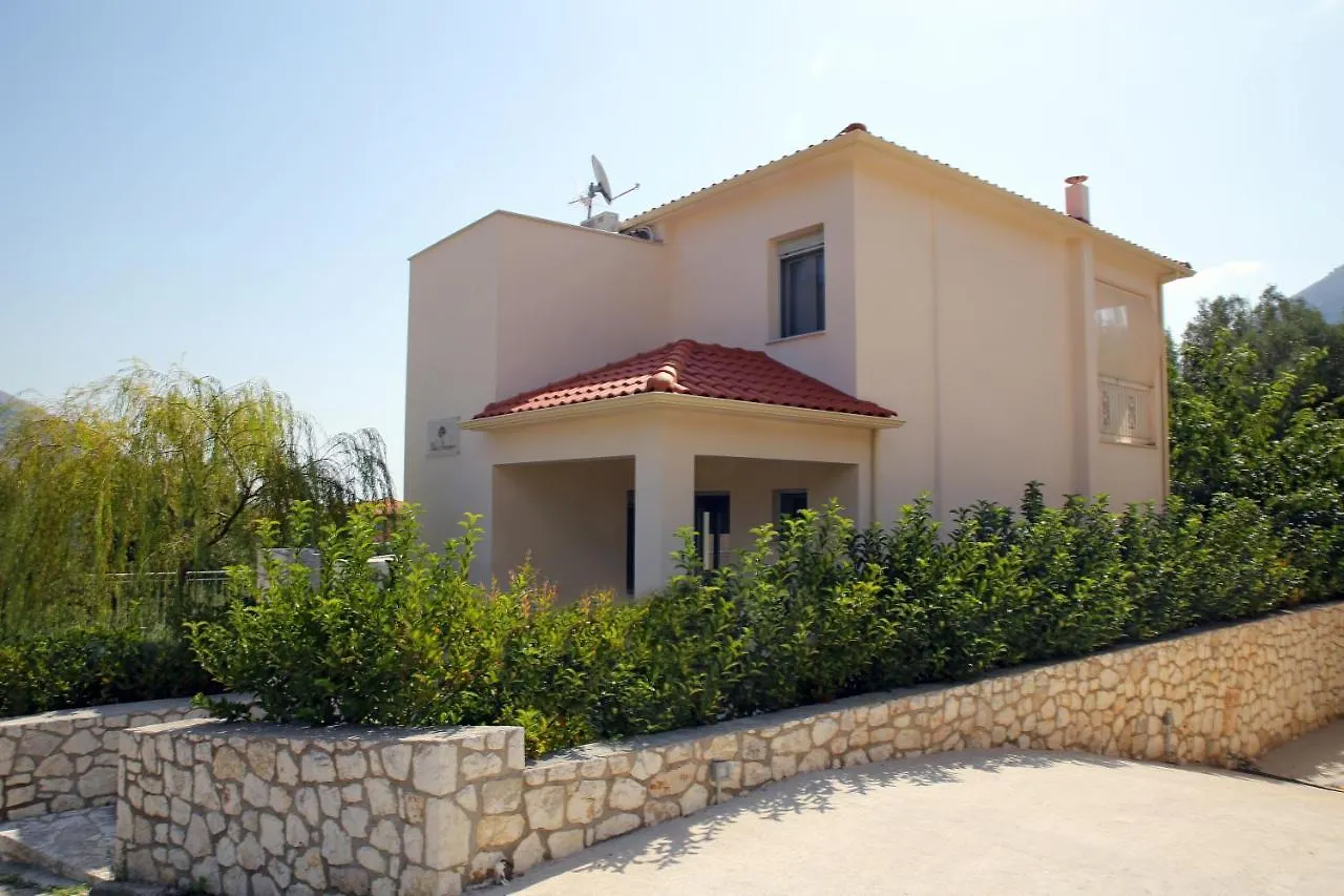 Amarianos Villas أيّا إفيميا 0*,
