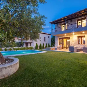 Paradise With Private Pool Villa Kriopigi